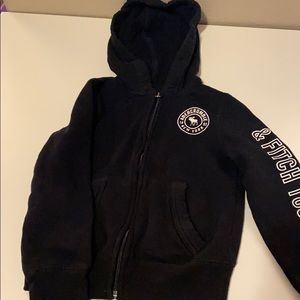 Girls A&F zip up sweater size 5/6